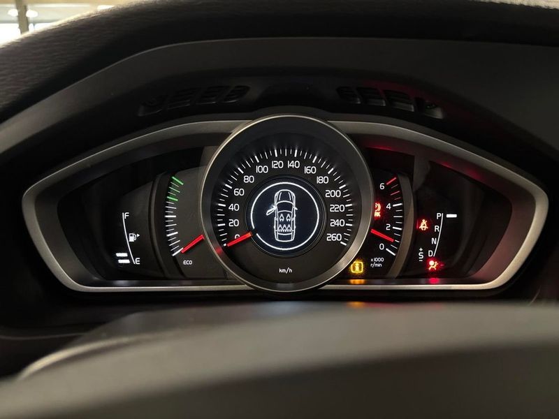 Volvo V40 bild 14