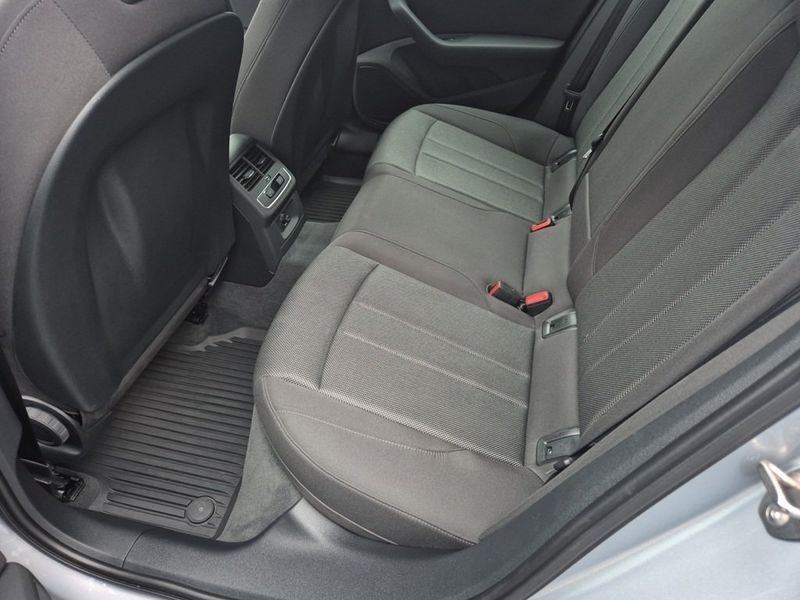 Audi A4 bild 8