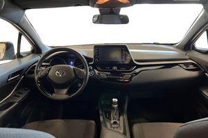 Toyota C-HR bild 8