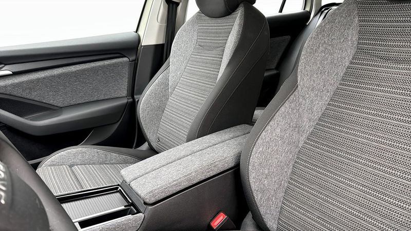 Skoda Superb bild 8