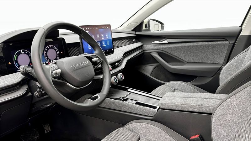 Skoda Superb bild 7