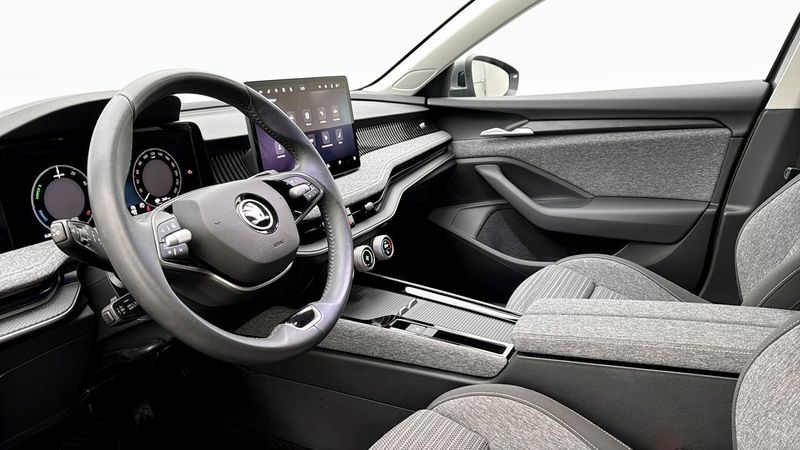 Skoda Superb bild 7