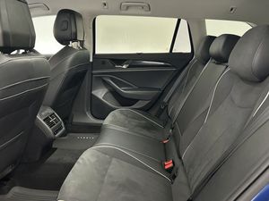 Volkswagen Passat bild 11