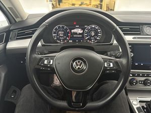 Volkswagen Passat bild 8