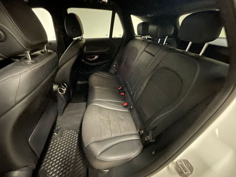 Mercedes GLC220 bild 5