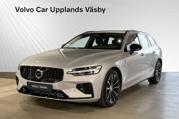 Volvo V60 T6 Plus Dark Edition - 2025