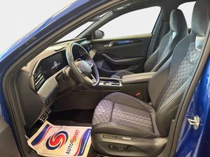 Volkswagen Passat bild 9