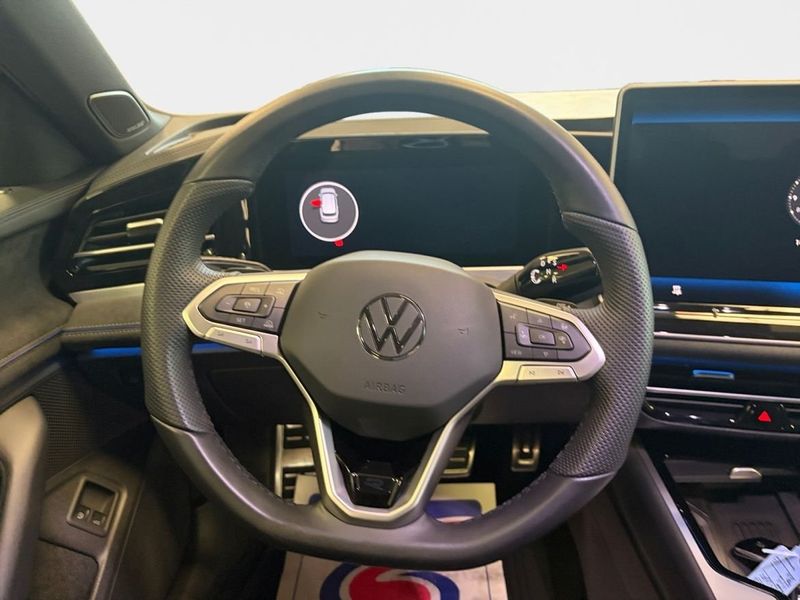 Volkswagen Passat bild 12