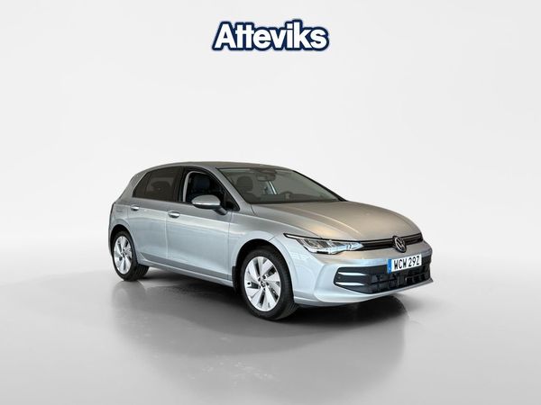 Volkswagen Golf Life 1.5 eTSI 150hk *Keyless/Backkamera/Dragkrok* - 2026