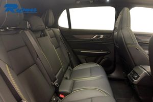 Lynk & Co 01 bild 17