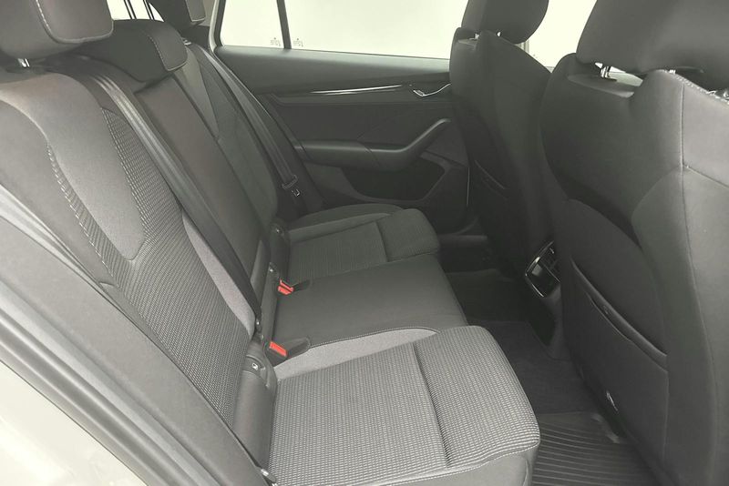 Skoda Octavia bild 8