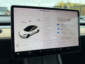 Tesla Model 3 bild 25