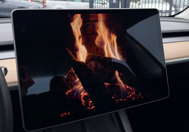 Tesla Model 3 bild 19