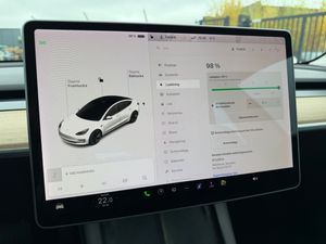 Tesla Model 3 bild 21