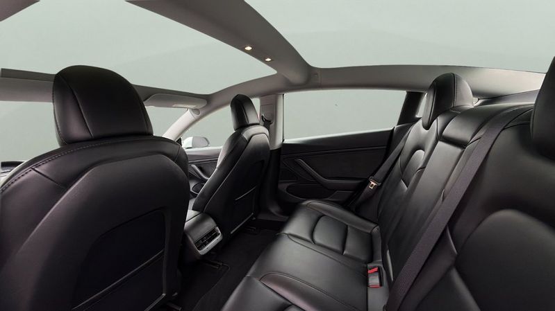 Tesla Model 3 bild 12