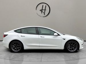Tesla Model 3 bild 7