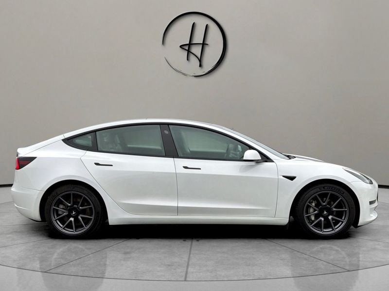 Tesla Model 3 bild 7