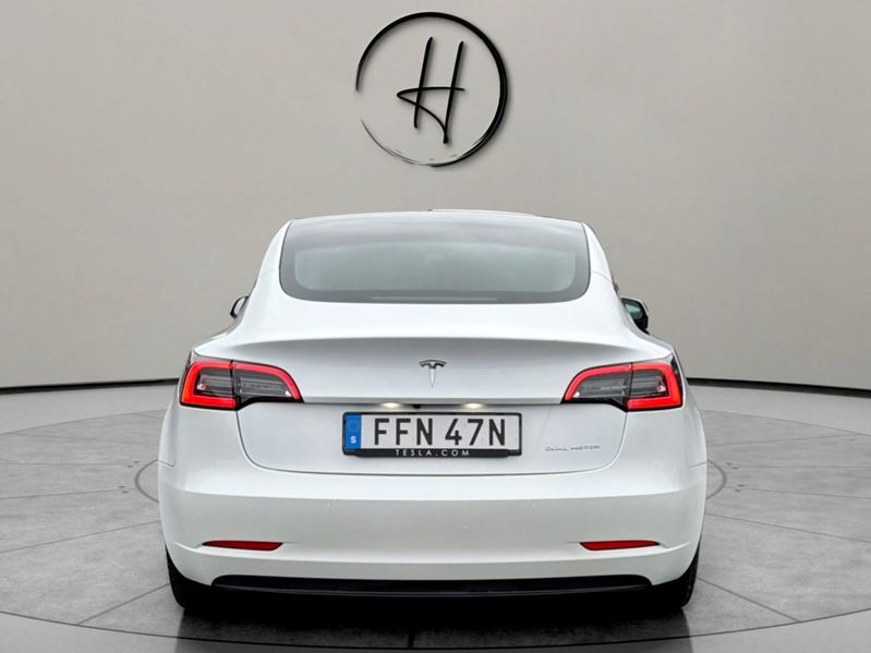 Tesla Model 3 bild 4