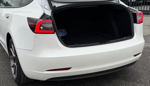 Tesla Model 3 bild 32