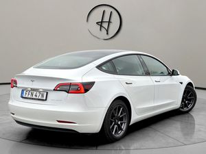 Tesla Model 3 bild 5