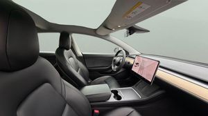 Tesla Model 3 bild 11