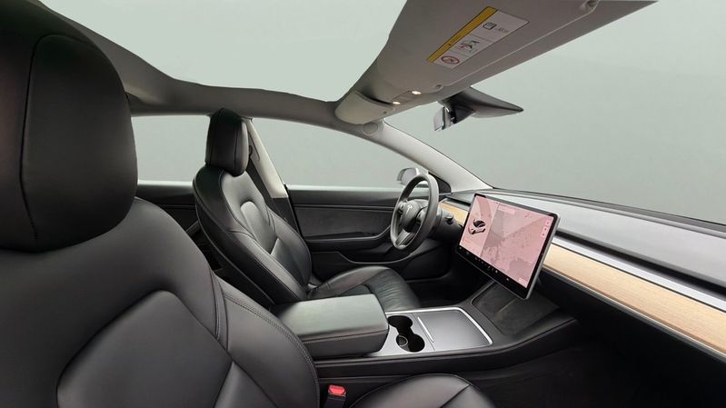 Tesla Model 3 bild 11