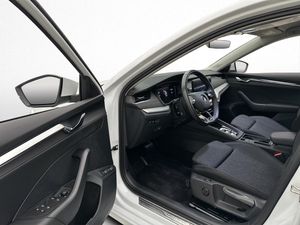 Skoda Octavia bild 8