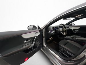 Mercedes CLA250 bild 8
