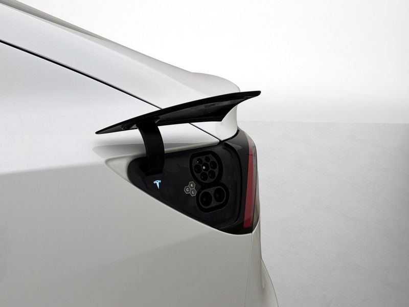 Tesla Model 3 bild 29