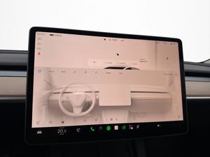 Tesla Model 3 bild 21