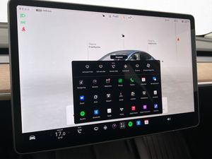 Tesla Model 3 bild 20