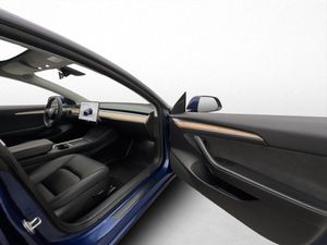 Tesla Model 3 bild 14