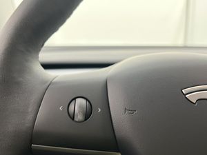 Tesla Model 3 bild 26