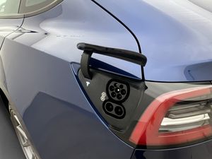 Tesla Model 3 bild 30