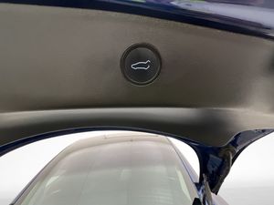 Tesla Model 3 bild 28