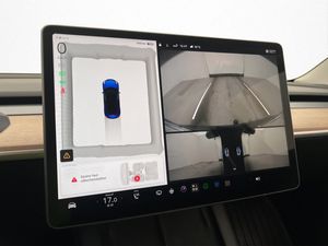 Tesla Model 3 bild 18