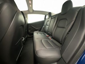 Tesla Model 3 bild 15