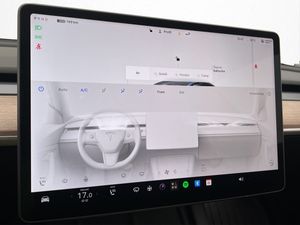 Tesla Model 3 bild 21