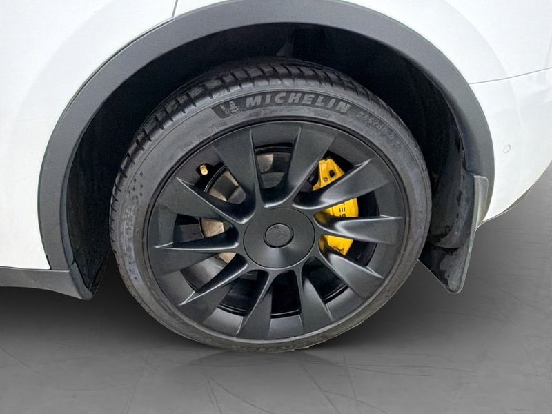 Tesla Model Y bild 29