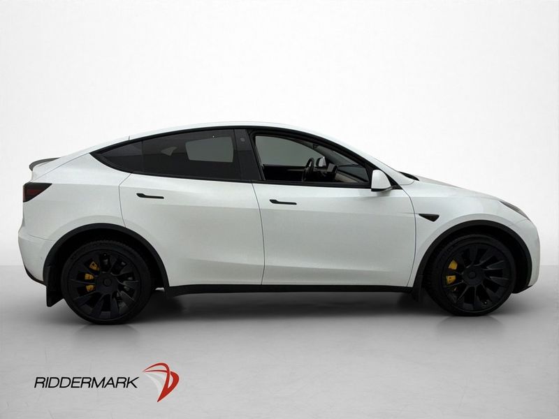 Tesla Model Y bild 8