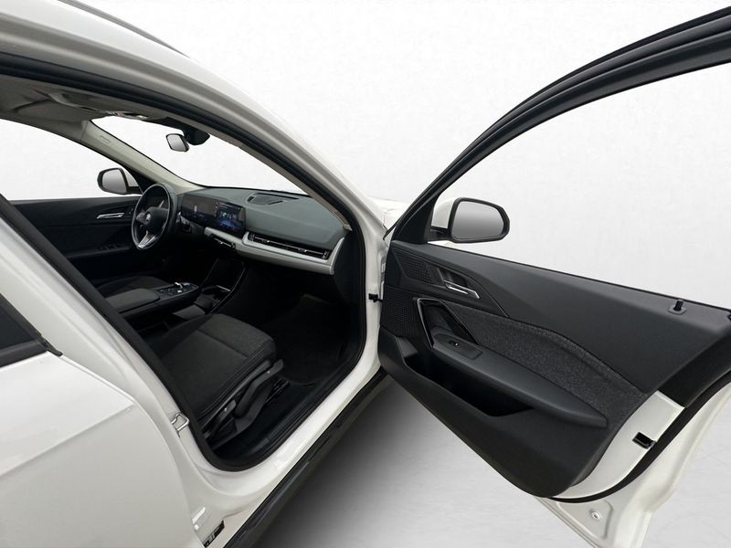 BMW iX1 bild 18