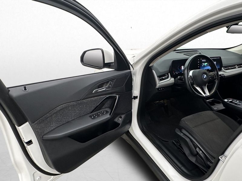 BMW iX1 bild 10