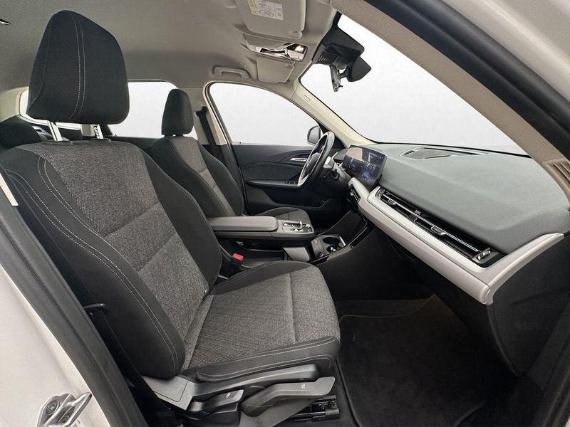 BMW iX1 bild 19