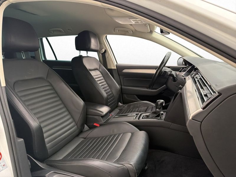 Volkswagen Passat bild 24