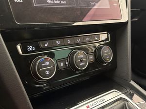 Volkswagen Passat bild 21