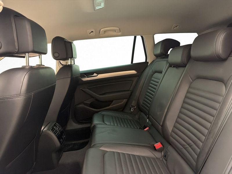 Volkswagen Passat bild 26
