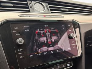 Volkswagen Passat bild 20