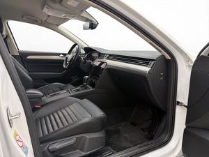 Volkswagen Passat bild 25