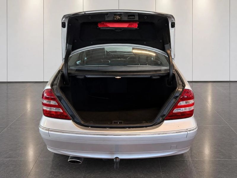 Mercedes C350 bild 9