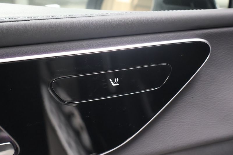 Mercedes GLC300 bild 16